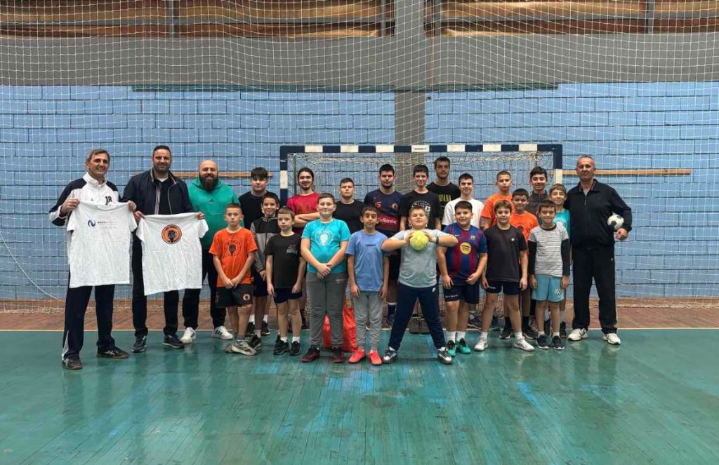 Screenshot_2025-11-22-11-29-07-004_com.miui_.gallery