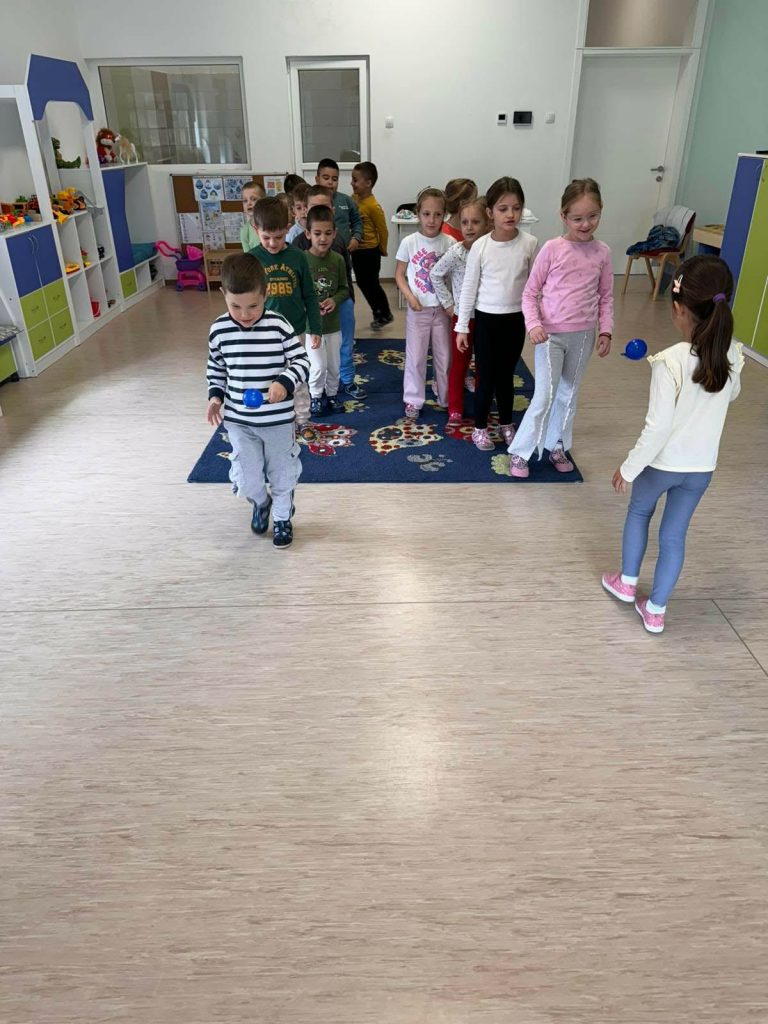 3b57ea04-bdae-43b3-afb0-786bdc5eb14d