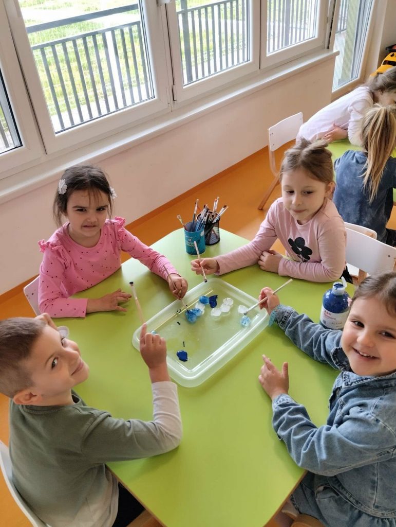 87f297fc-2f6a-4145-a157-ab53062913e7