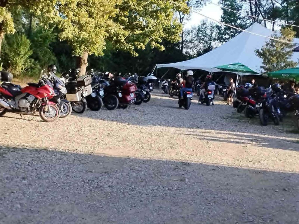 83